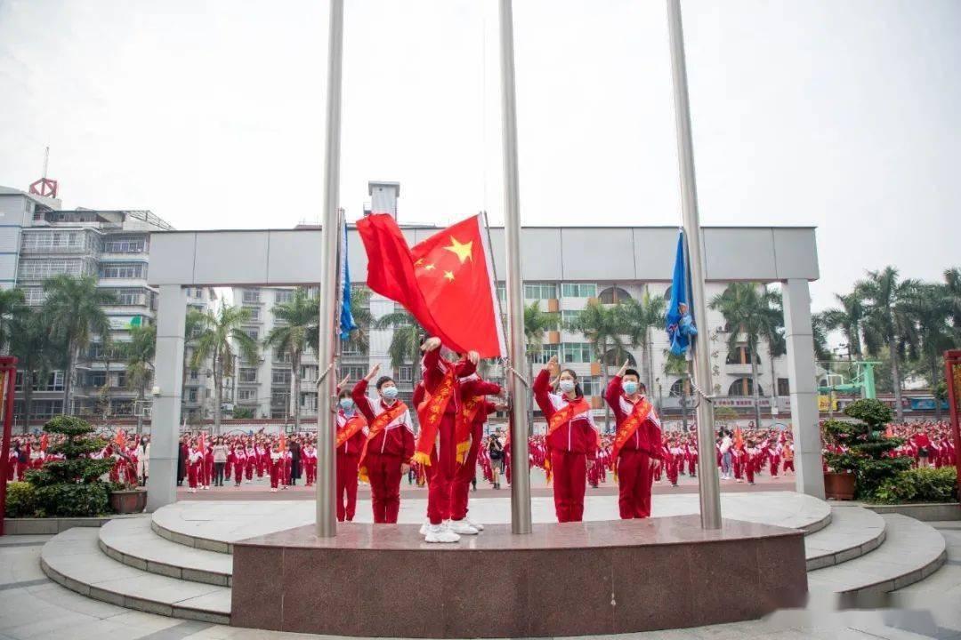 李白最狂的一句诗是什么？